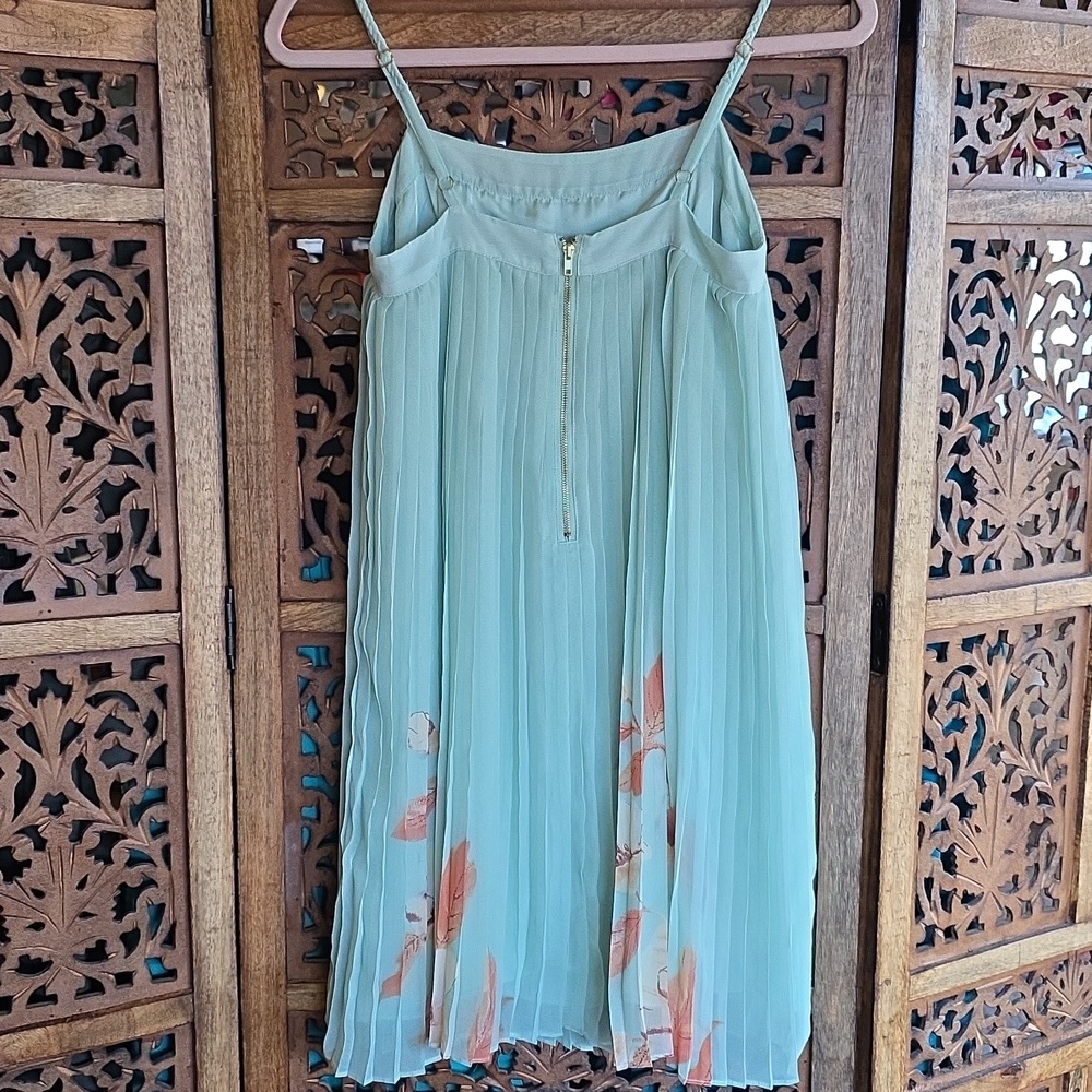 Love XXI Mint and Beige Dress - Picture 5 of 7